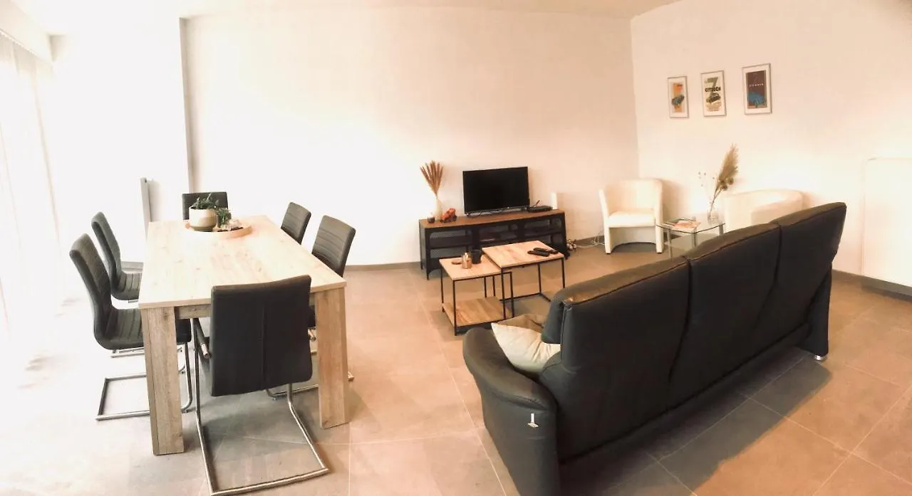 Duplex Appartement 4-6 Pers La Traction Avant Ostend 0*,  Belgium
